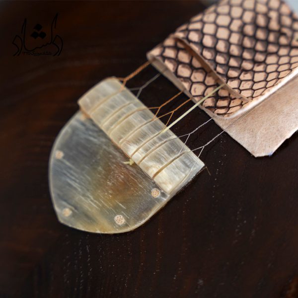 سیم گیر شاخ تار دلنواز یک مهر